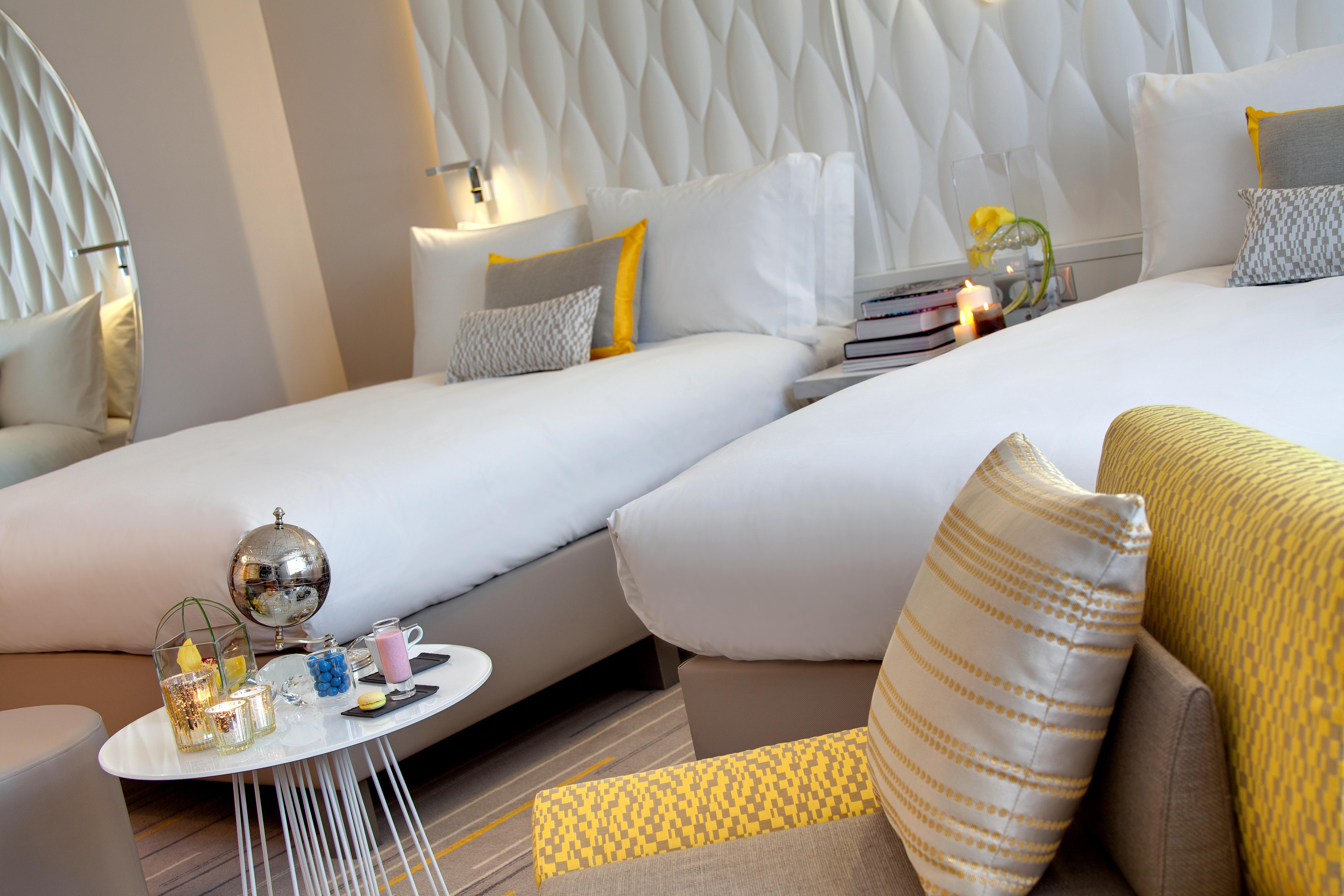 Renaissance Hotel 5*