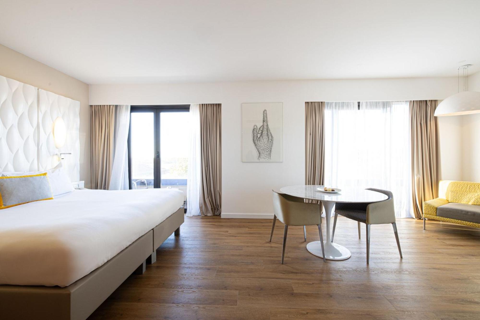 Hotel Renaissance